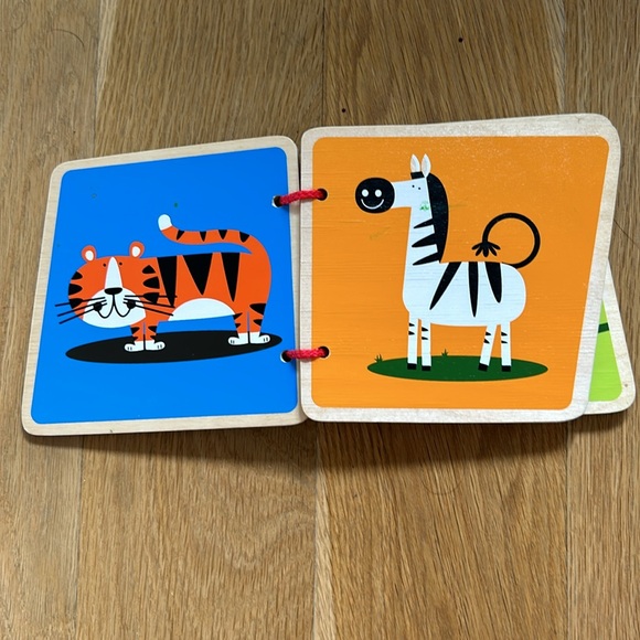 Hape Wooden Book, At The Zoo - Picture 2 of 5